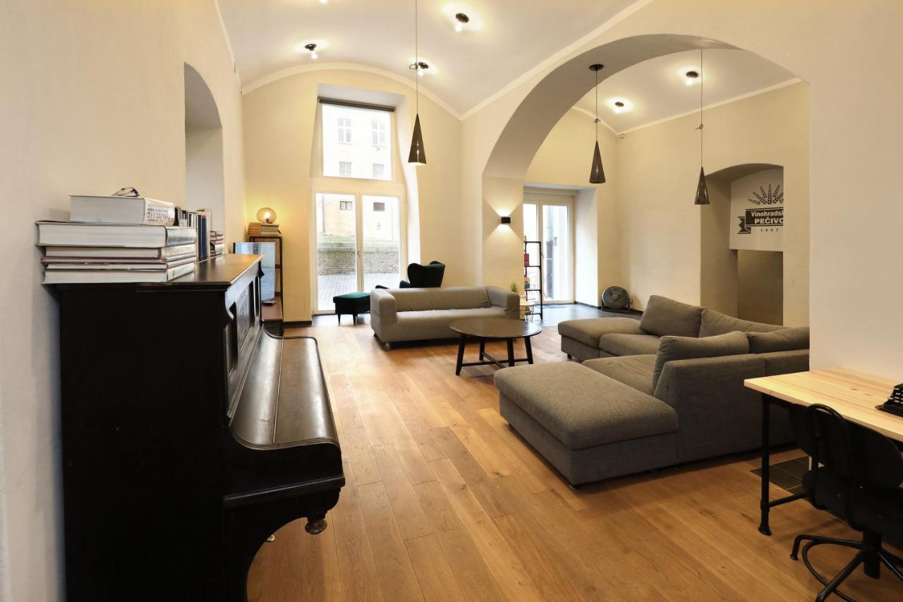 Daire Design Loft 2 Minutes To Wenceslas Square *